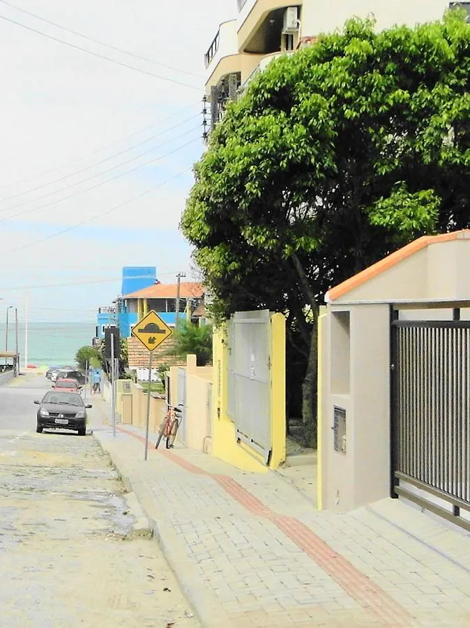 Balneário CamboriúLoft 12 Residencial Beija Florアパートメント アパート